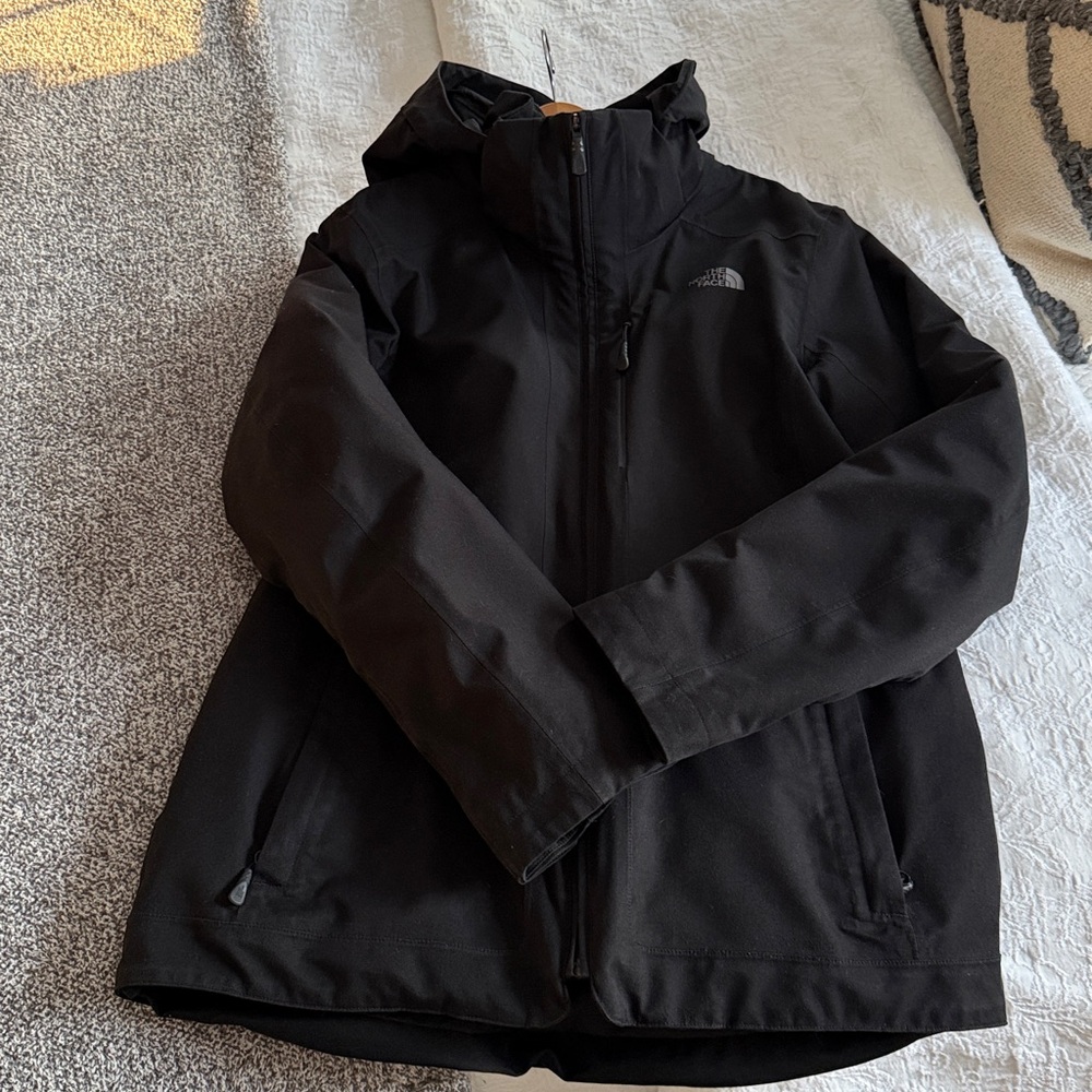 The North Face Women’s ski jacket with zip out Thermoball lining XL